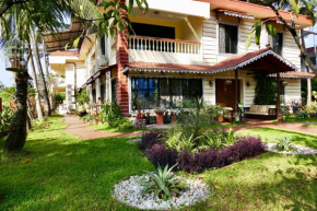 SHANU'S SEASIDE INN - A Family-Run Guesthouse Just 100 metres from Candolim Beach